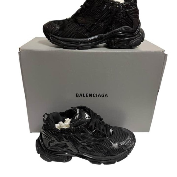 Balenciaga Runner Track Sneakers Low Black Size 9 - Picture 4 of 11